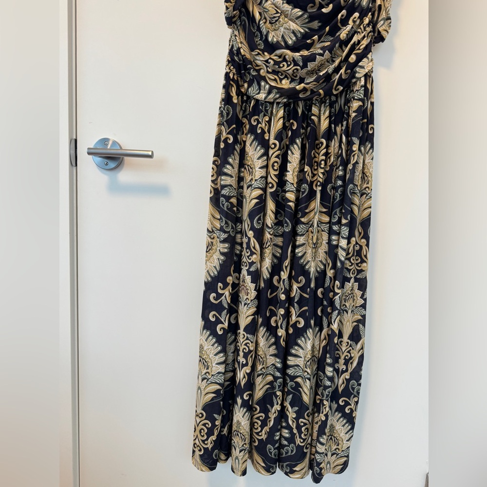 FARM Rio Black and Gold Off-Shoulder Maxi Dress - Picture 8 of 13